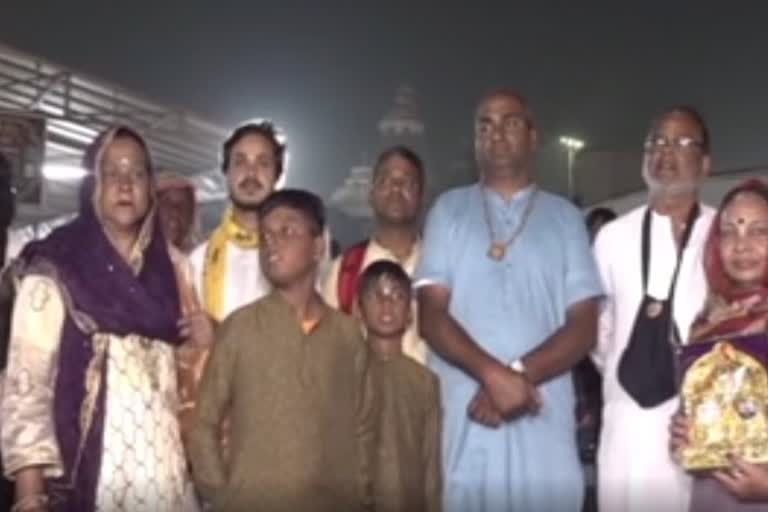 Pakistani devotees reach Puri Srimandir, offer prayers to Lord Jagannath