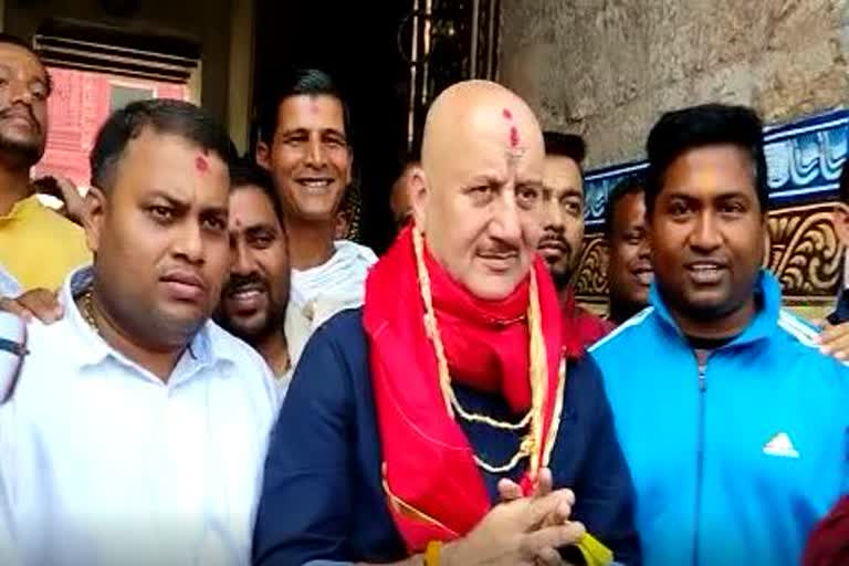 Anupam Kher visits Jagannath Temple