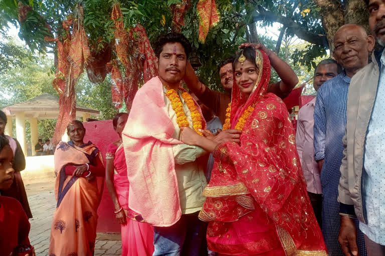 Girlfriend got married to boyfriend in Rajganj