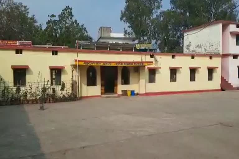 teachers posted without student in chhindwara
