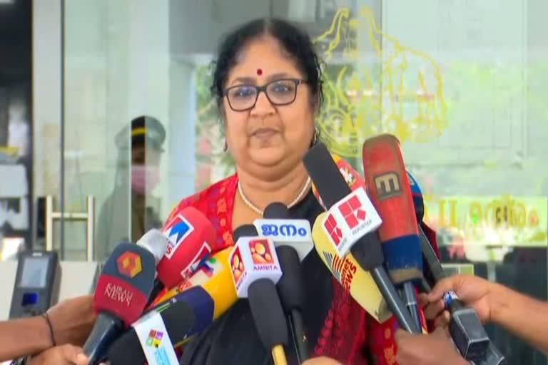 KR Narayanan Institute  student strike has been settled  KR Narayanan Institute student strike  film institute strike updation  kerala news  malayalm news  educational minister r bindu  വിദ്യാര്‍ഥി സമരം  ഉന്നത വിദ്യാഭ്യാസ മന്ത്രി  കേരള വാർത്തകൾ  മലയാളം വാർത്തകൾ  കെ ആര്‍ നാരായണന്‍ ഇന്‍സ്റ്റിറ്റ്യൂട്ട്  മന്ത്രി ഡോ ആര്‍ ബിന്ദു  ശങ്കര്‍ മോഹന്‍ രാജി  ജാതിവിവേചനം