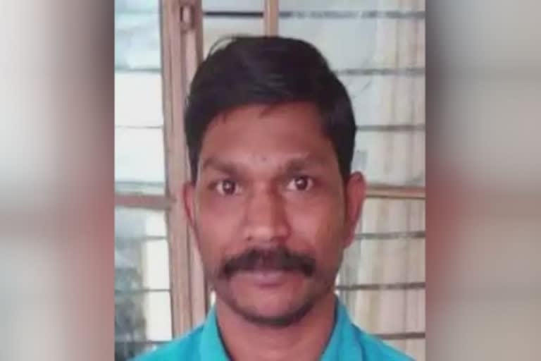 100 years rigorous imprisonment  accused in the case of raping a 15 year old girl  rape case  rape case pathanamthitta  raping a 15 year old girl and making her pregnant  rape case of 15 years old girl  ബലാത്സംഗം  പതിനഞ്ചുകാരിയെ പീഡിപ്പിച്ച്‌ ഗര്‍ഭിണിയാക്കി  പോക്‌സോ കേസ്  100 വർഷം കഠിന തടവും പിഴയും  പെൺകുട്ടിയെ പീഡിപ്പിച്ച് ഗർഭിണിയാക്കി  പത്തനംതിട്ട ബലാത്സംഗം  കേരള വാർത്തകൾ  മലയാളം വാർത്തകൾ