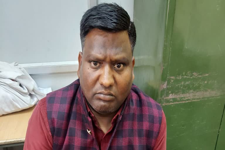 Heritage Nagar Nigam Senior Assistant Arrested