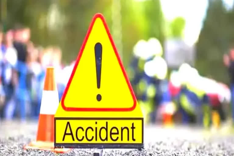 hisar crime news road accident in hisar truck crushed woman in hisar