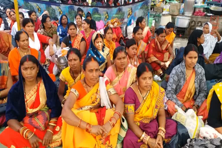 Protest of Mitanins in Raipur