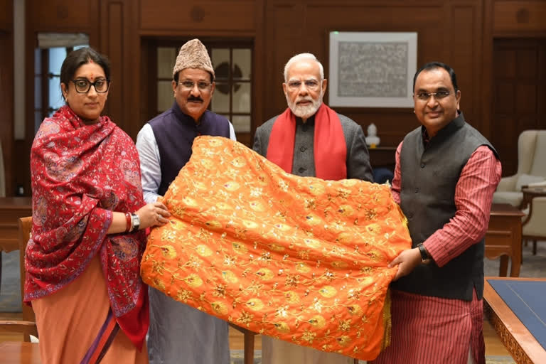 PM Modi hands over Chadar to be offered on Urs of Khwaja Moinuddin Chishti