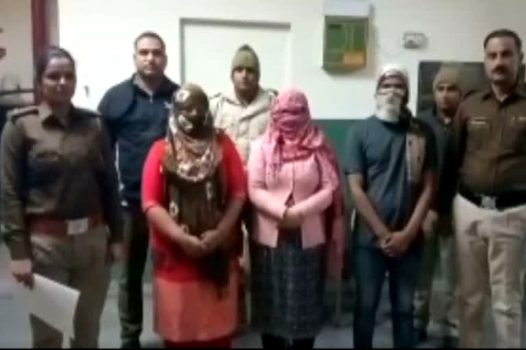 Palwal crime news JE honeytrap in Palwal Honeytrap gang caught in Palwal