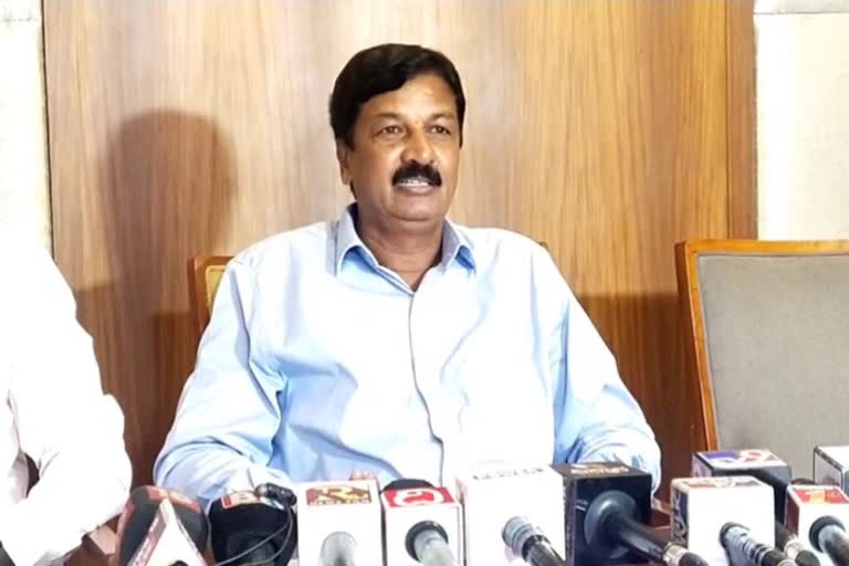 dk-shivakumar-ruined-my-personnel-life-says-ramesh-jarakiholi