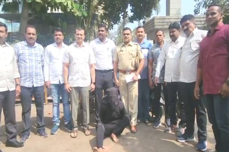 Police Arrested Wanted Accused In Thane