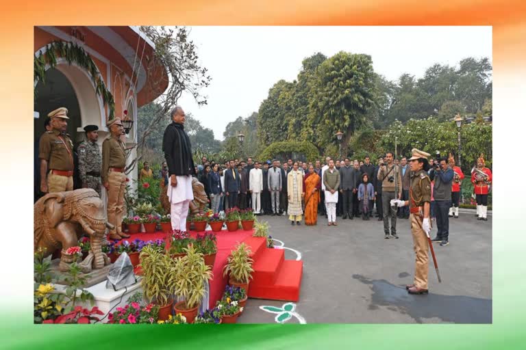 CM unfurls Flag at Residence