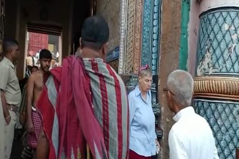 Foreigner enters Jagannath Temple