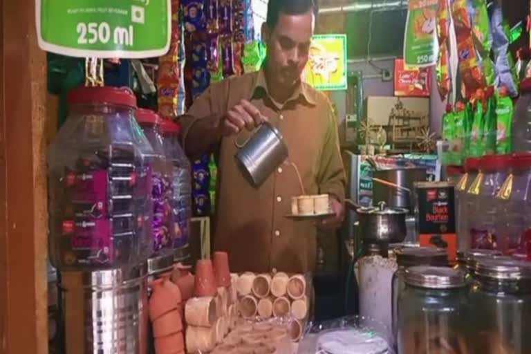 Tea with Edible Cup grab attention at a shop in Nadia