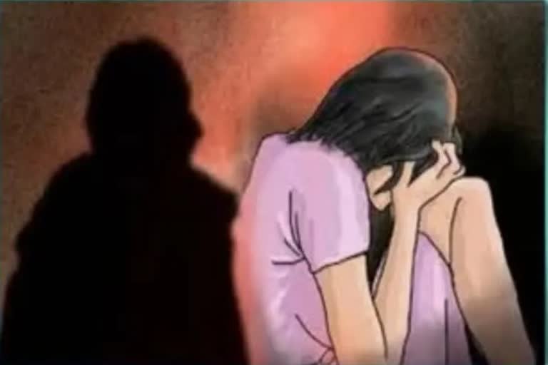 elder sister molested younger sister