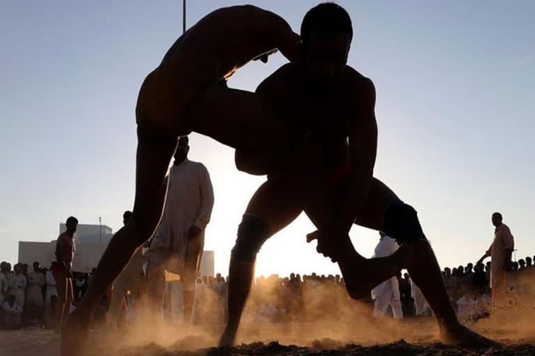 Wrestler dies during competition  Lakhisarai  Bihar  Bihar latest news  ഗുസ്‌തി താരം മരിച്ചു  എതിരാളിയുടെ മർദ്ദനമേറ്റ് ഗുസ്‌തി താരം മരിച്ചു  ലഖിസരായി  ബിഹാർ  ത്രിപുരാരി കുമാർ  ബസന്ത് പഞ്ചമി