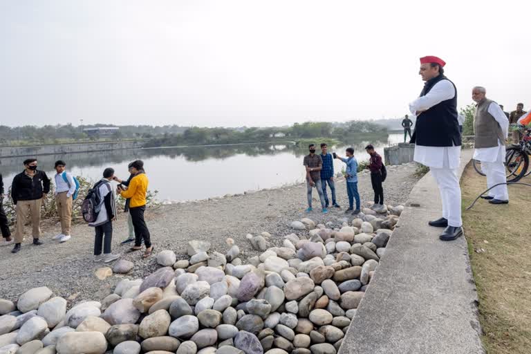 गोमती रिवर फ्रंट पहुंचे अखिलेश यादव