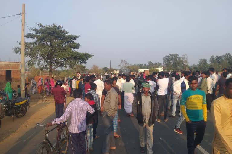 Three killed in road accident in Giridih