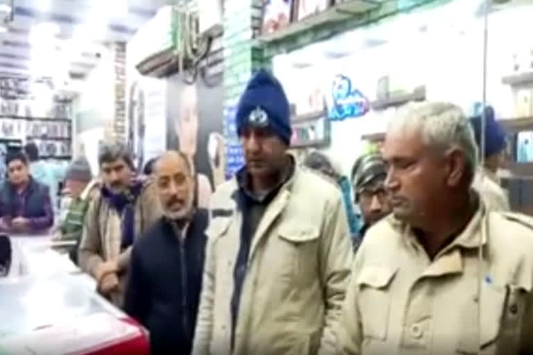 jhajjar crime news Shopkeeper beaten up in Jhajjar incident at Silani Gate of Jhajjar