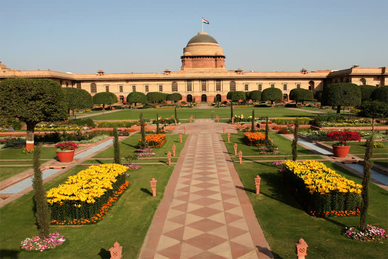 RASHTRAPATI BHAVAN MUGHAL GARDENS RENAMED AS AMRIT UDYAN