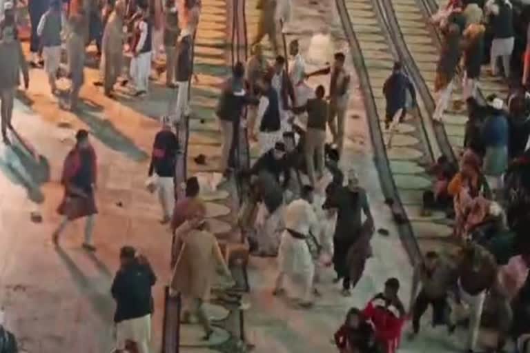 Fight in Ajmer Dargah