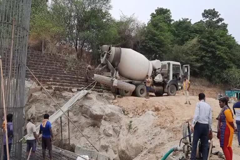 Road project work delay in subarnapur