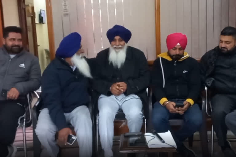 The Shiromani Akali Dal raised questions on the open Mohalla Clinic in Garhshankar