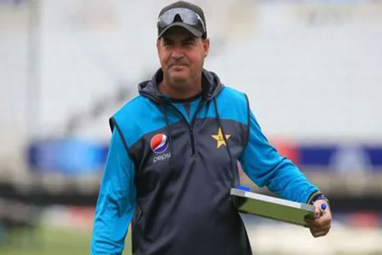 Mickey Arthur likely to be appointed  Pakistan team director  Pakistan cricket team  Pakistan cricket team head coach  ಮಿಕ್ಕಿ ಆರ್ಥರ್ ಪಾಕಿಸ್ತಾನ ತಂಡದ ನಿರ್ದೇಶಕ  ತಂಡದ ನಿರ್ದೇಶಕರಾಗಿ ನೇಮಕಗೊಳ್ಳುವ ಸಾಧ್ಯತೆ  ಆರ್ಥರ್ ಮತ್ತು ಪಾಕಿಸ್ತಾನ ಕ್ರಿಕೆಟ್ ಮಂಡಳಿ  ಪಾಕಿಸ್ತಾನ ಪುರುಷರ ತಂಡಕ್ಕೆ ಮರಳುವ ಸಾಧ್ಯತೆ  ಪಾಕಿಸ್ತಾನದ ಮುಖ್ಯ ಕೋಚ್ ಆಗಿ ಸೇವೆ ಸಲ್ಲಿಸಿದ ಮಿಕ್ಕಿ  ನಿರ್ದೇಶಕರಾಗಿ ನೇಮಕಗೊಳ್ಳುವ ಸಾಧ್ಯತೆ  ಒಪ್ಪಂದವನ್ನು ಶೀಘ್ರದಲ್ಲೇ ಅಂತಿಮ