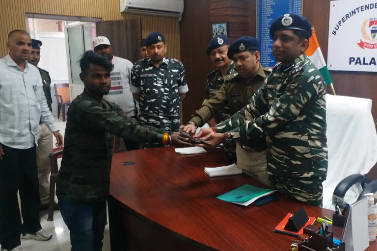 JJMP Naxal sub zonal commander Jayaprakash surrendered