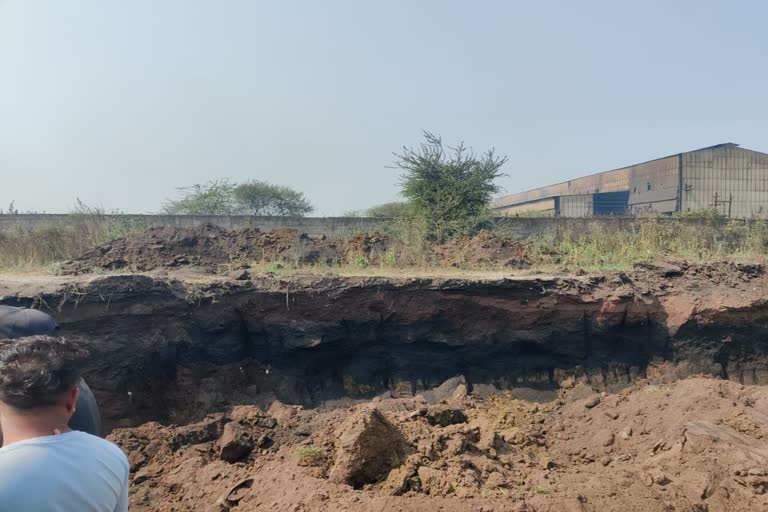 Death in coal ash digging in Raipur