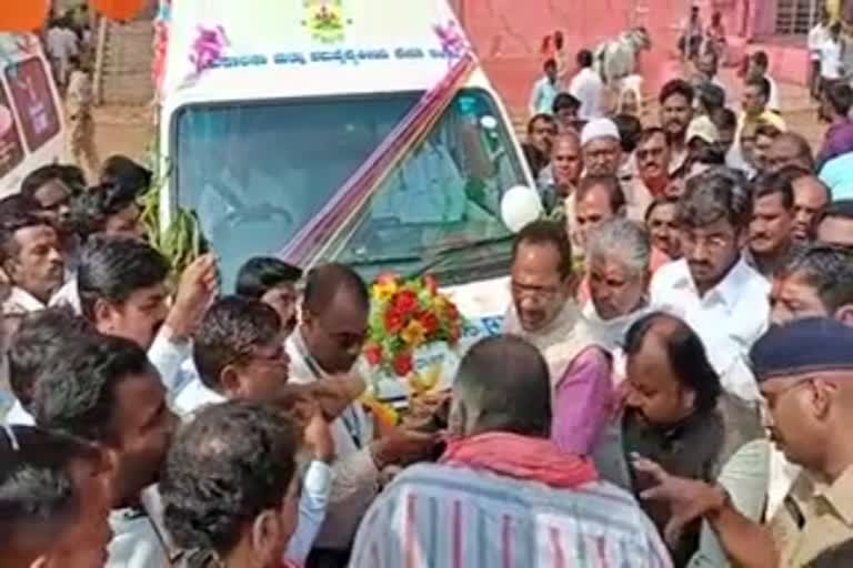 inaugurates 68 Mobile Veterinary Ambulances