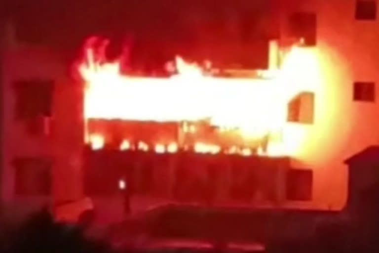 Fire breaks out in Jharkhand's Dhanbad