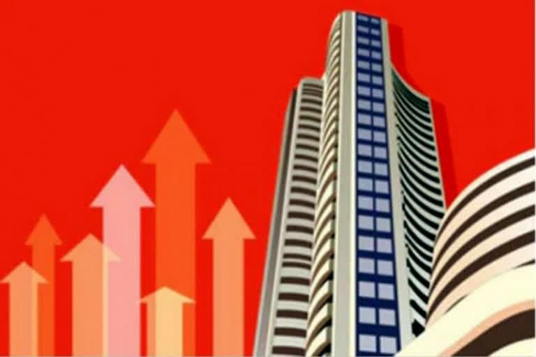 Union Budget 2023  Sensex opens in green  Union Budget 2023 update  Union Budget 2023 parliament budget session 2023  Economic Survey new  income tax slabs  ಯೂನಿಯನ್​ ಬಜೆಟ್​ 2023  ಬಜೆಟ್ ಮಂಡನೆಗೆ ಕ್ಷಣಗಣನೆ  ಭಾರತೀಯ ಷೇರು ಮಾರುಕಟ್ಟೆ ಏರಿಕೆ  ಏರಿಕೆ ಹಾದಿ ಹಿಡಿದ ಭಾರತೀಯ ಷೇರು ಮಾರುಕಟ್ಟೆ  ಯೂನಿಯನ್​ ಬಜೆಟ್​ 2023 ಮಂಡನೆಗೆ ಕ್ಷಣಗಣನೆ  ವಿತ್ತ ಸಚಿವೆ ನಿರ್ಮಲಾ ಸೀತಾರಾಮನ್