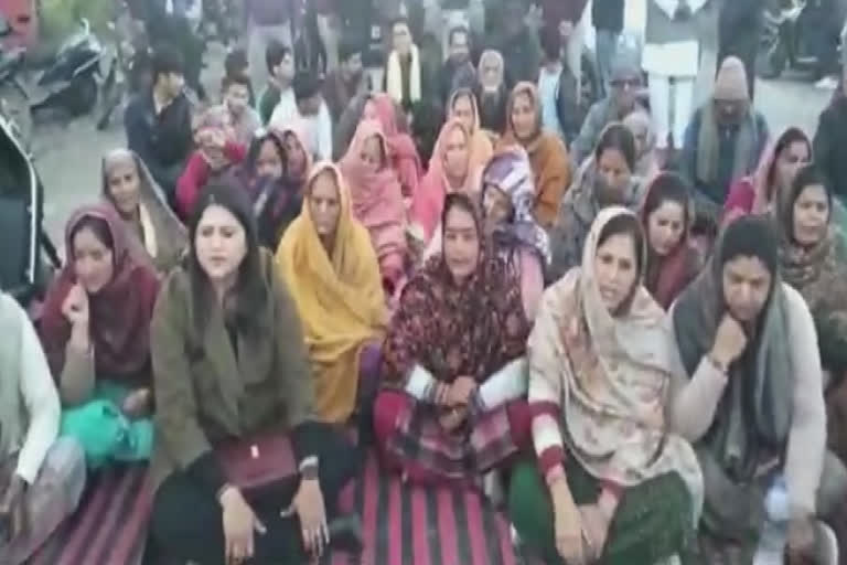 Demonstration after disappearance of minor girl in Pathankot