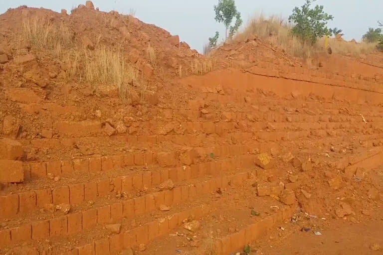 redbrick quarries indefinite strike  redbrick quarries on indefinite strike  redbrick quarries strike  redbrick quarries  ചെങ്കല്‍ ക്വാറികൾ അനിശ്ചിതകാല പണിമുടക്ക്  ചെങ്കല്‍ ക്വാറികൾ  ചെങ്കല്‍ ക്വാറി സമരം  ചെങ്കല്‍ ക്വാറികൾ പണിമുടക്കിൽ  അനിശ്ചിതകാല പണിമുടക്ക് ചെങ്കൽ ക്വാറി  ചെങ്കൽ ക്വാറികൾ കേരളം  ചെങ്കൽ ക്വാറി ഉടമകൾ സമരത്തിൽ  ക്വാറികൾ  ചെങ്കൽ ക്വാറികൾ സമരത്തിൽ