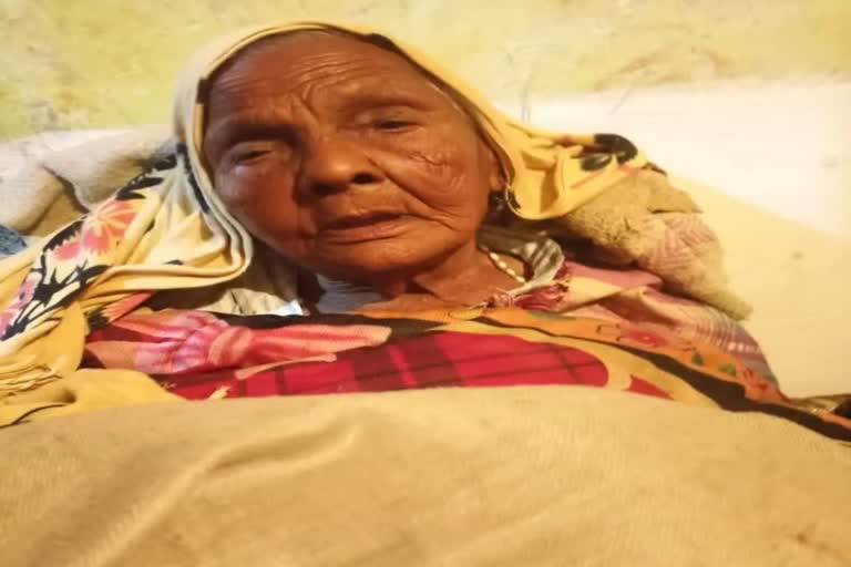 Old woman alive before funeral: An elderly woman was declared dead by a doctor in Mangalore, Haridwar
