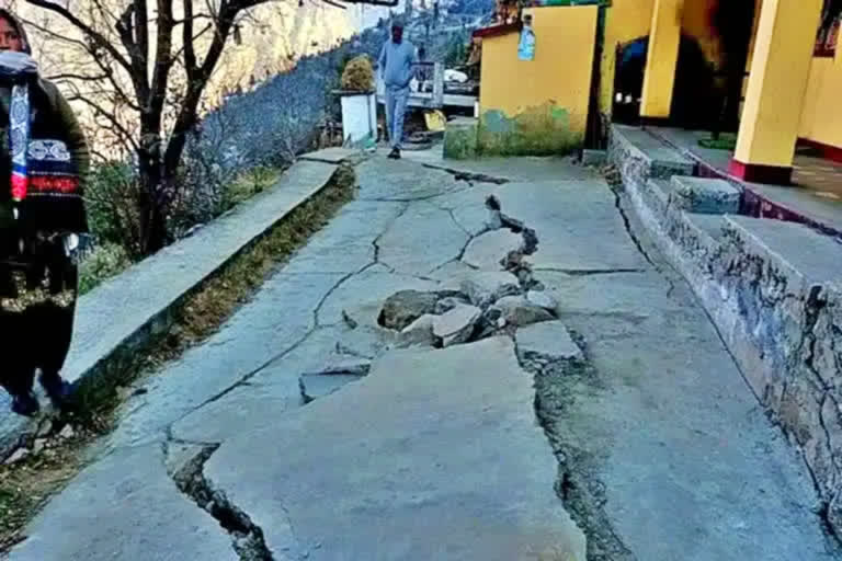 Cracks appeared on numerous houses in Joshimath