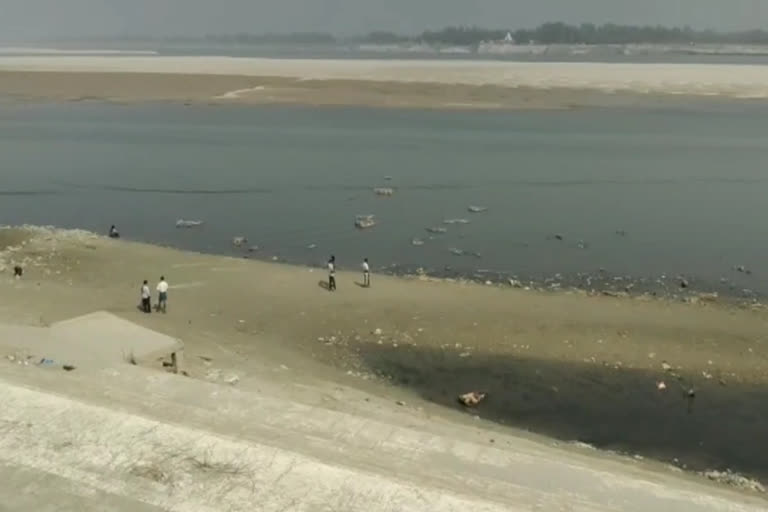 Ganges Water Level Goes Down ETV BHARAT