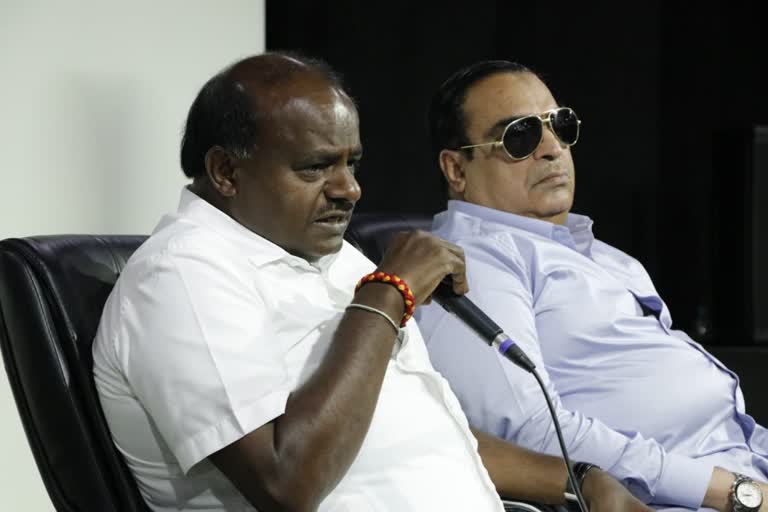 HD Kumaraswamy meeting with 93 candidates of JDS