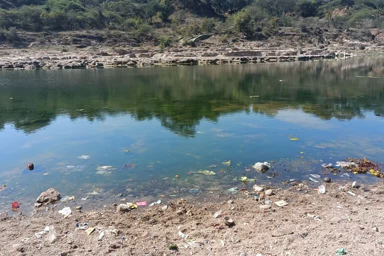 Sabarmati Second Most Polluted River: હાઈકોર્ટની ટકોર બાદ તંત્ર સામે સવાલ, નદીની બીજીબાજું દુર્દશા
