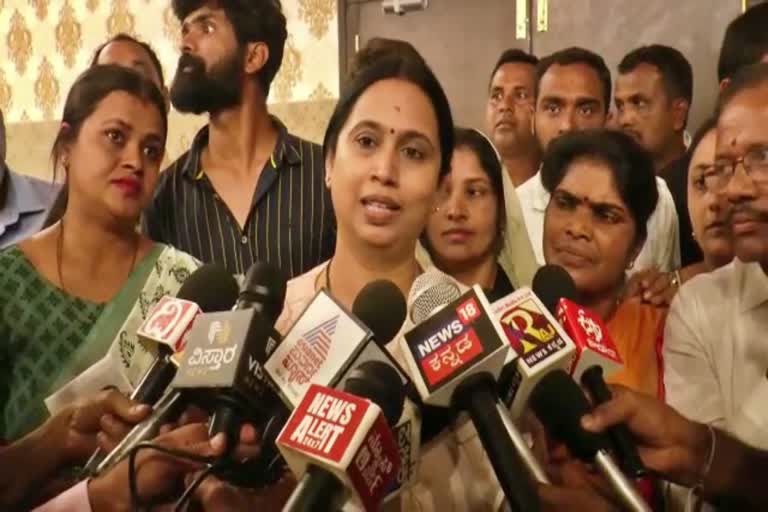 lakshmi-hebbalkar-reaction-about-ramesh-jarkiholi-cd-allegation