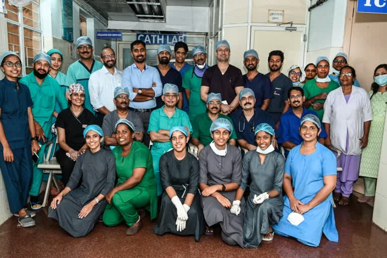 tavi heart surgery in kottayam medical college  tavi heart surgery  tavi  heart surgery  kottayam medical college  kottayam medical college tavi surgery  കോട്ടയം മെഡിക്കല്‍ കോളജ്  ഹൃദയം തുറക്കാതെ വാല്‍വ് മാറ്റിവച്ചു  നൂതന ശസ്ത്രക്രിയ ടാവി  കോട്ടയം മെഡിക്കല്‍ കോളജ്  കോട്ടയം മെഡിക്കല്‍ കോളജ് ടാവി ശസ്‌ത്രക്രിയ  ഹൃദയം തുറന്നുള്ള ശസ്‌ത്രക്രിയ  ടാവി  ടാവി എന്നാൽ എന്ത്