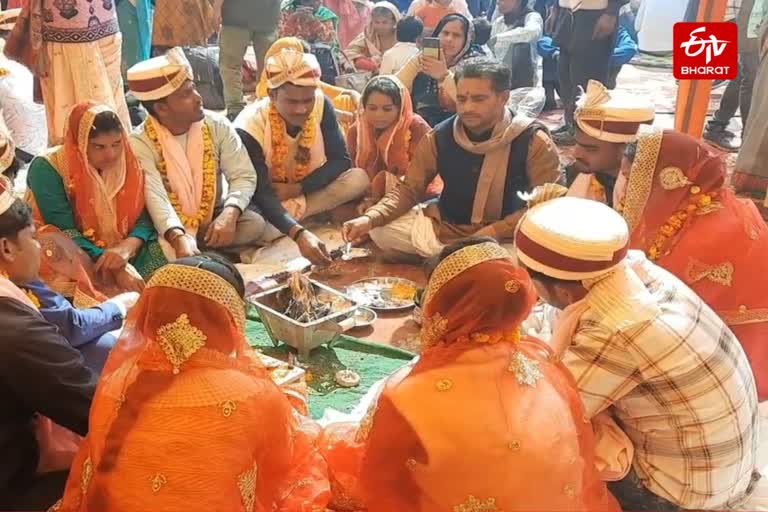 रामपुर में एक मंच पर हुआ 150 का निकाह, 339 का विवाह