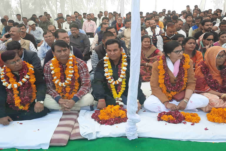 BJP leader and others set on fast unto death in protest