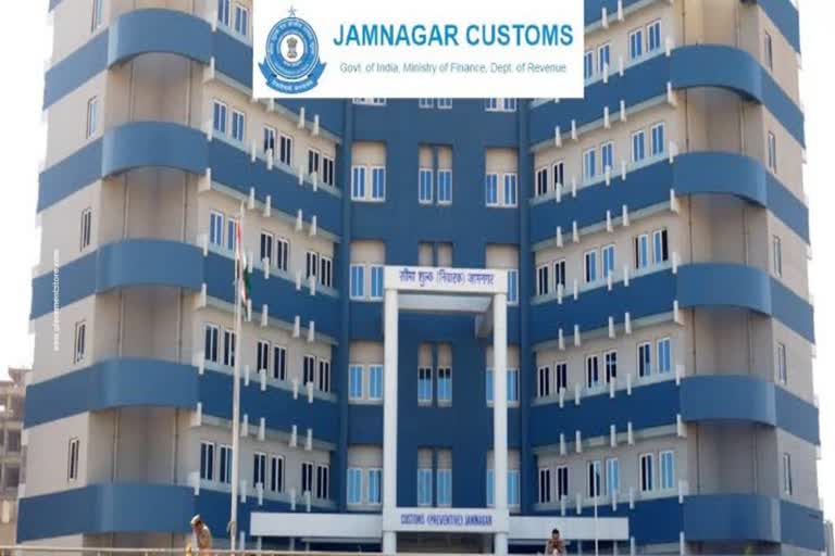 Jamnagar Crime: કસ્ટમ્સ વિભાગે સિક્કા પોર્ટ પરથી પકડ્યું 100 કરોડનું ફર્નેશ ઑઈલ, માફિયાના ગાલ પર તમાચો