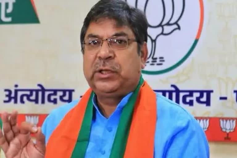 Satish Poonia Targets Congress