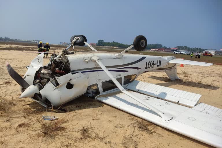 Aviation Academy  Training aircraft accident  Rajiv Gandhi Aviation Academy  Thiruvananthapuram International Airport  Rajiv Gandhi  ഏവിയേഷൻ അക്കാദമിയുടെ പരിശീലന വിമാനം  ഏവിയേഷൻ അക്കാദമി  പരിശീലന വിമാനം  വിമാനം  വിമാനം വിമാനത്താവളത്തിൽ ഇടിച്ചിറക്കി  അപകടത്തില്‍ ആളപായമില്ല  രാജീവ് ഗാന്ധി ഏവിയേഷൻ അക്കാദമി  രാജീവ് ഗാന്ധി  തിരുവനന്തപുരം