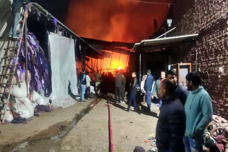 Fire broke out in a textile factory in Panipat.