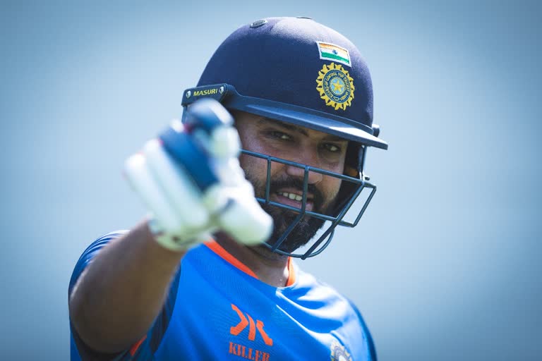 IND vs AUS rohit sharma hit one century then he will become first indian captain to scored-centuries in all formats