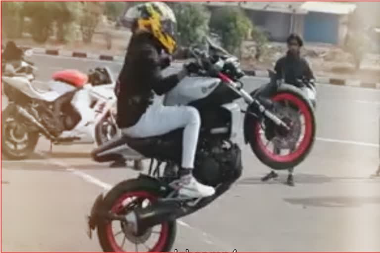 Dhoom style bike riding