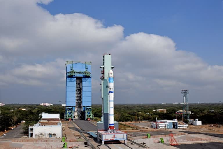 ISRO SSLV ROCKET: 3 ઉપગ્રહો સાથે ઈસરોના SSLV રોકેટની બીજી ઉડાનનું કાઉન્ટડાઉન શરૂ