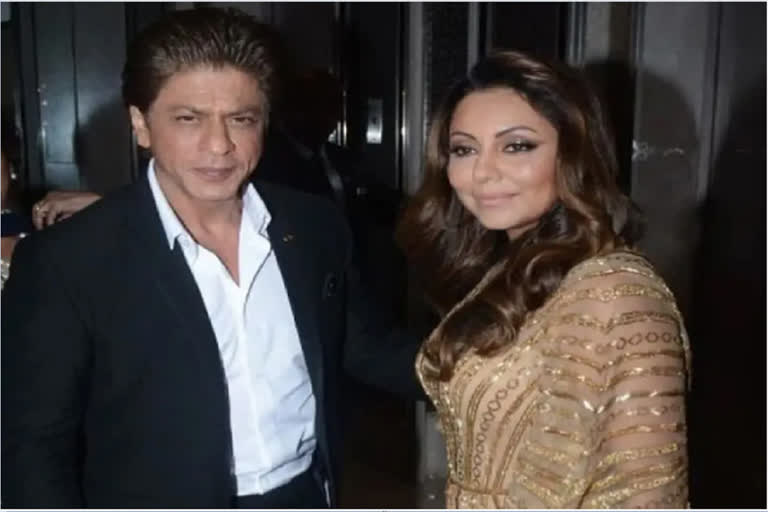 SRK and Gauri Fight Video Viral